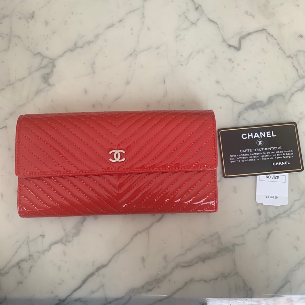 Chanel wallet